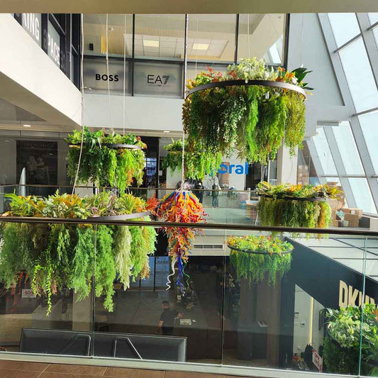 Висящи рингове с изкуствени цветя 077