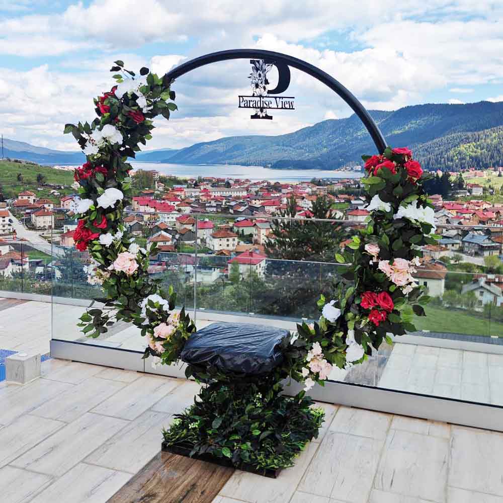 Декоративна арка с място за снимки 06