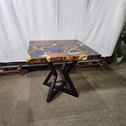 Дървена маса от трупически Суар дърво