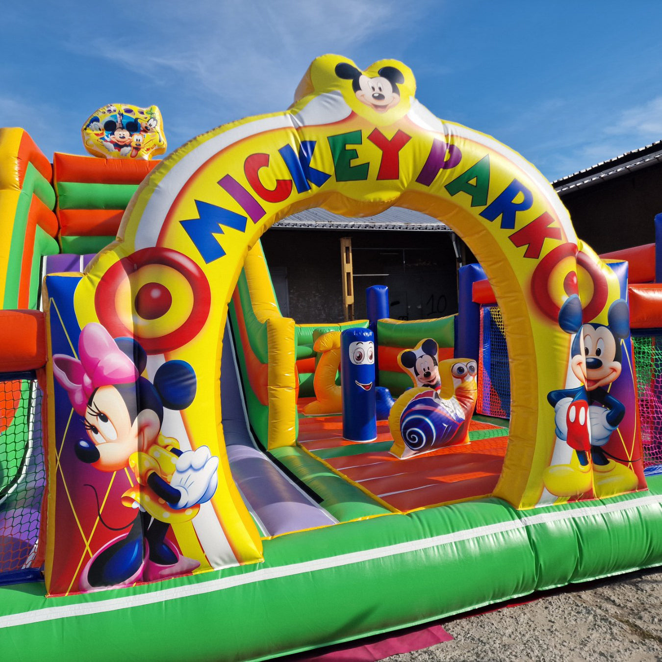 Детски батут с пързалка "Мики Парк" 69