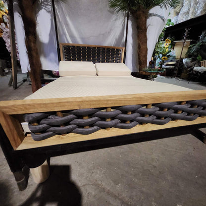 Плажно легло със сенник от макраме