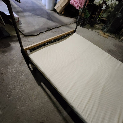 Плажно легло със сенник от макраме